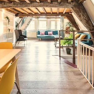 The Hendrik House In Old Town Antwerpen