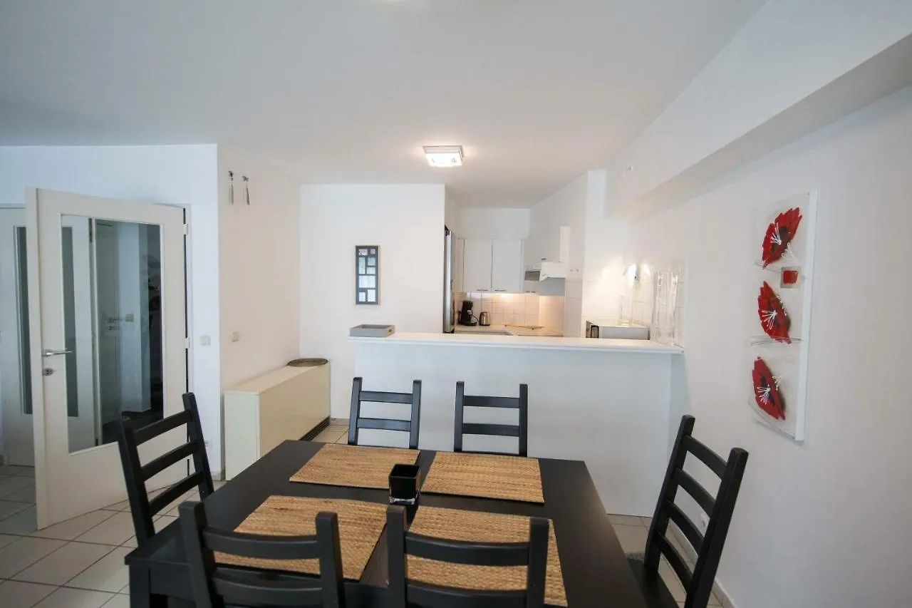 Renovated Apartment In Antwerp City Center Bélgica